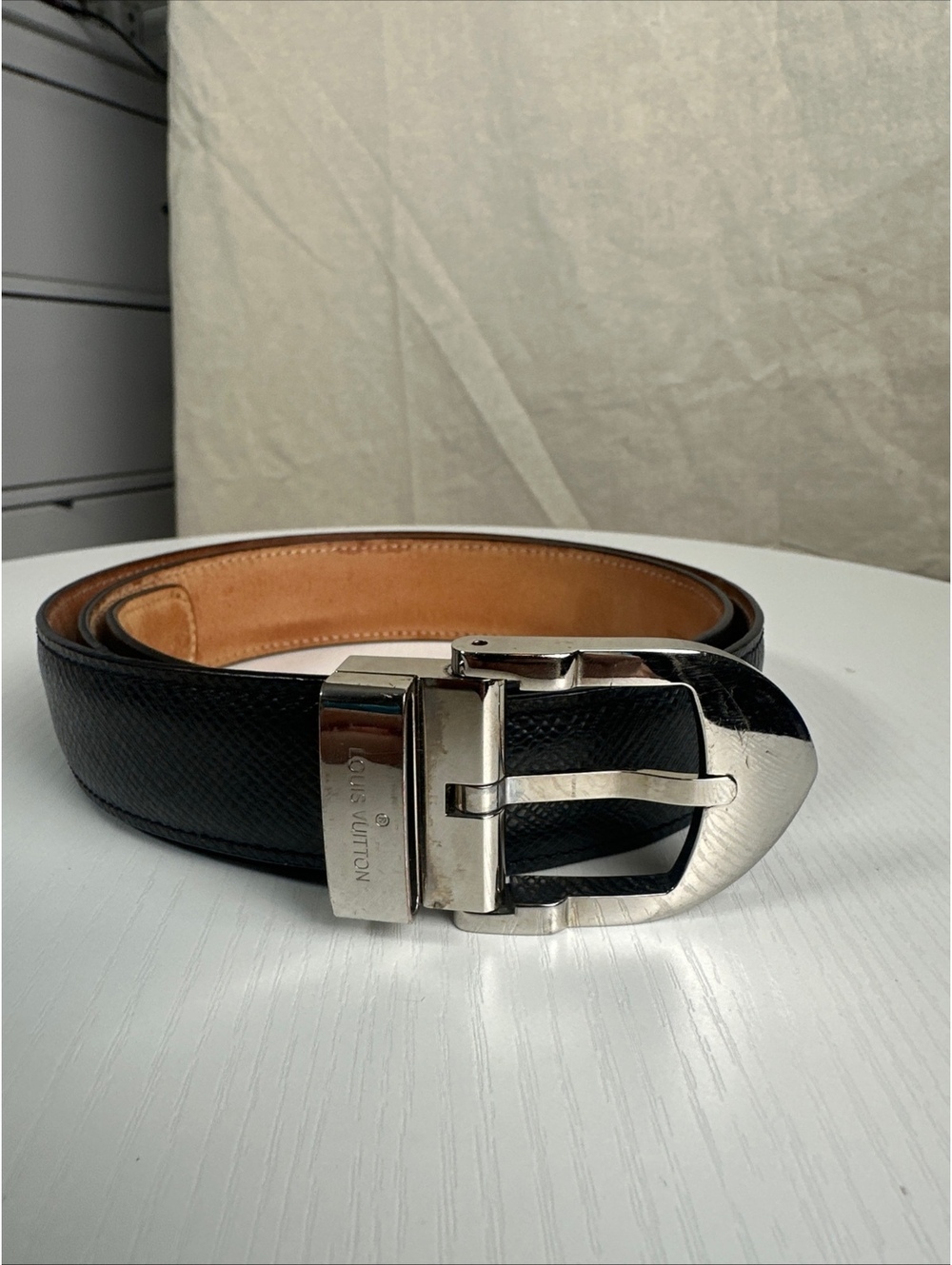 Louis Vuitton Black Taiga Leather Belt 90/36 Silver Buckle